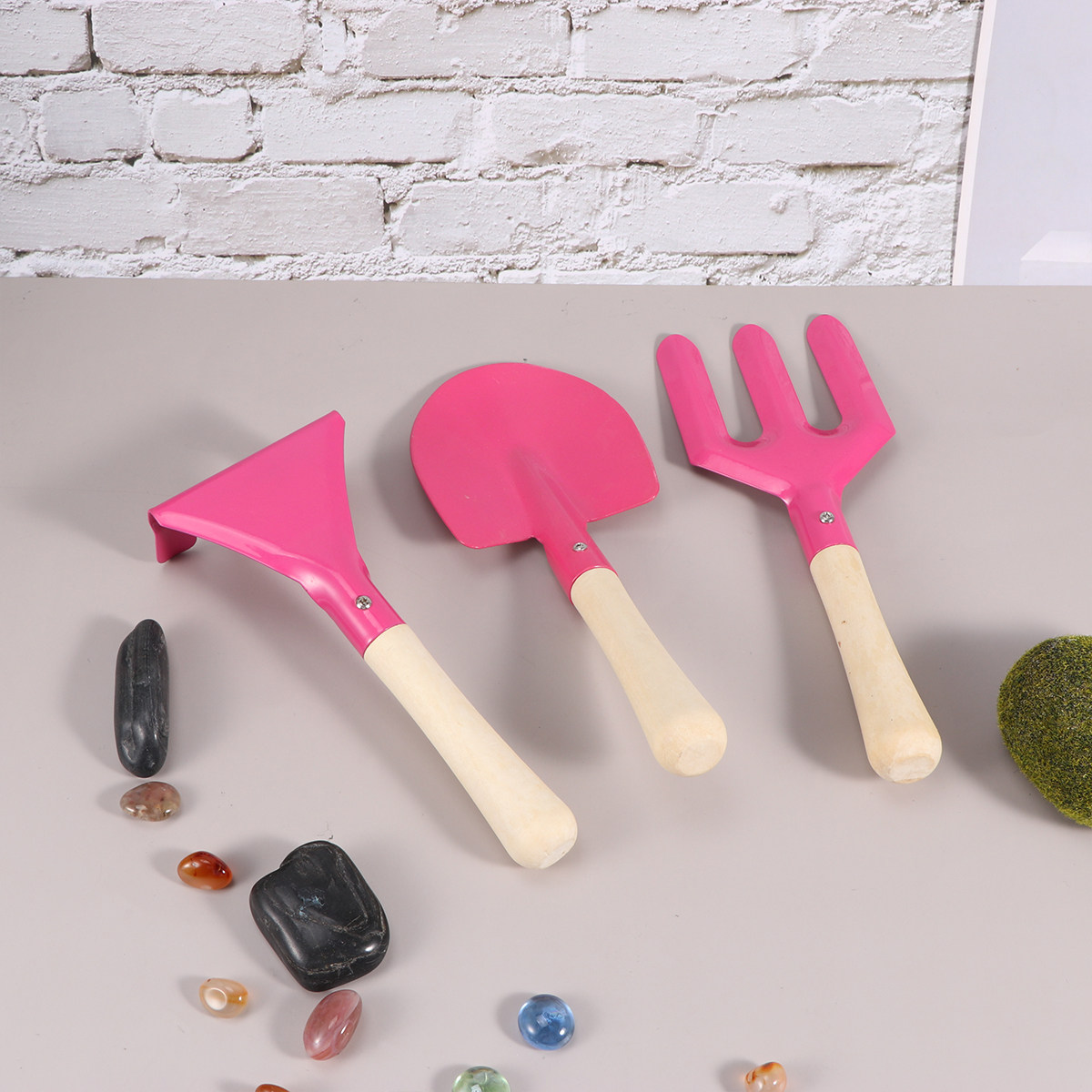 3点セットの高級キッズガーデニングセット。ミニスコップ、熊手 - Bonsai Garden Mini のレビューと価格