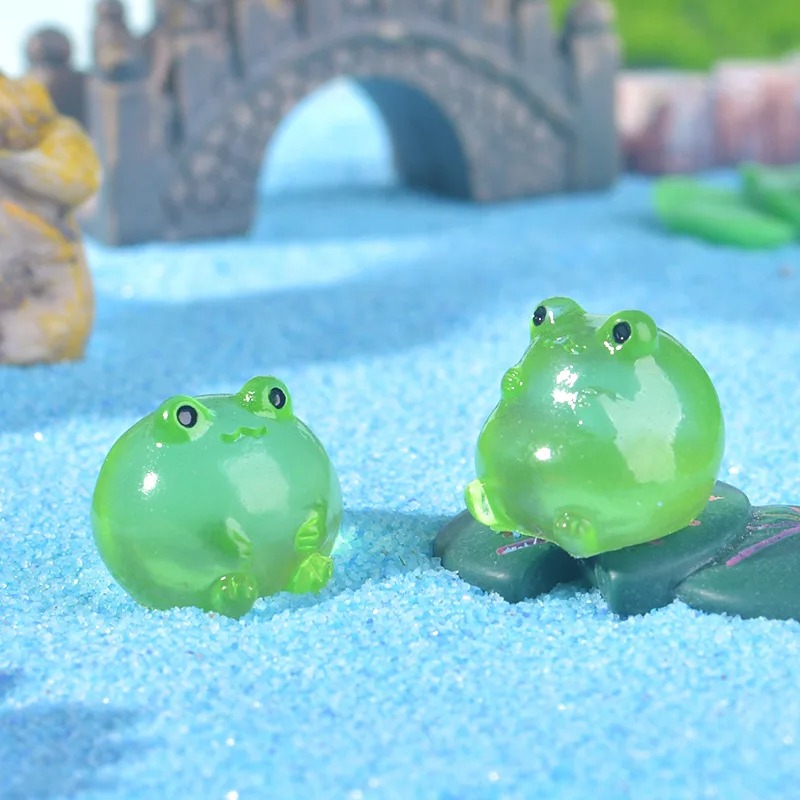 10/20/30 個発光グリーンカエルドールハウスミニチュア - Bonsai Gardenia のレビューと価格