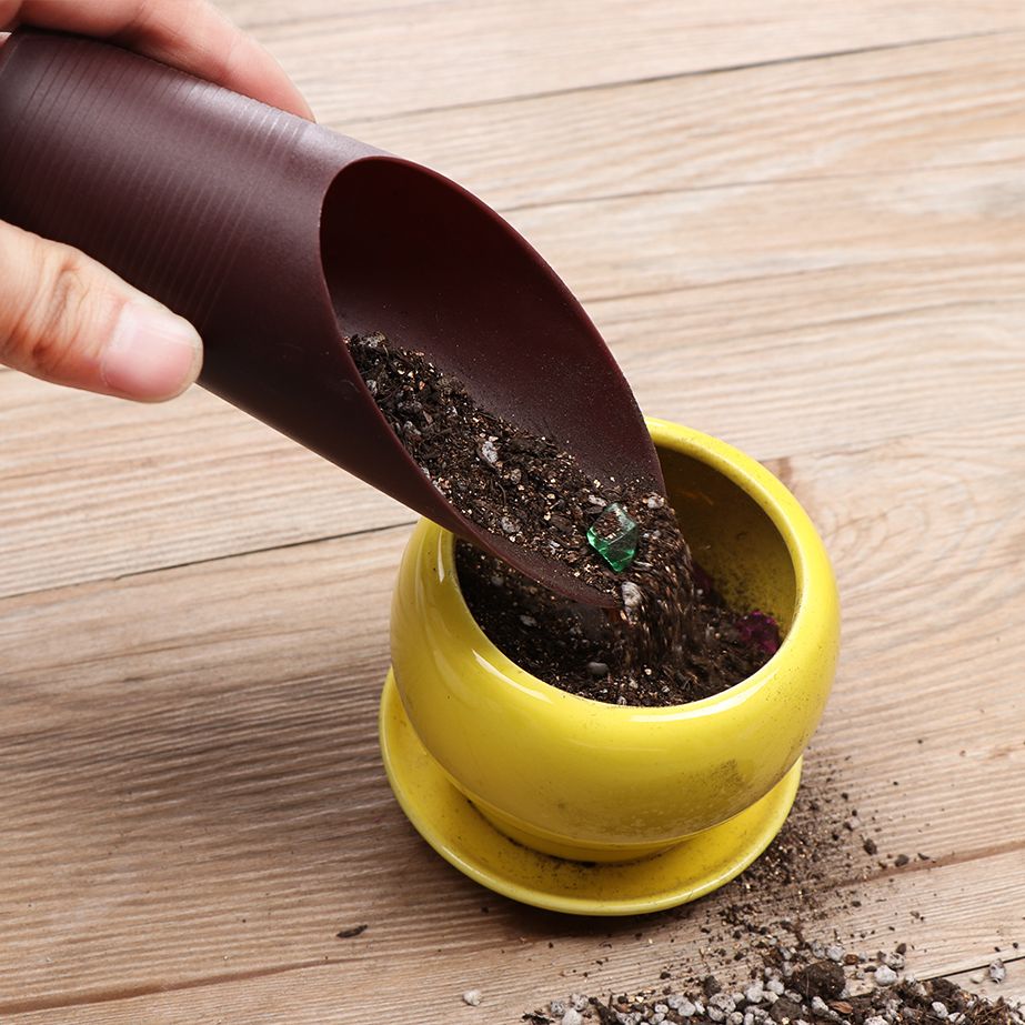 プラスチック製の庭の手入れ用の芝生の形をしたポーチ,植物が付 - Bonsai Gardenia のレビューと価格